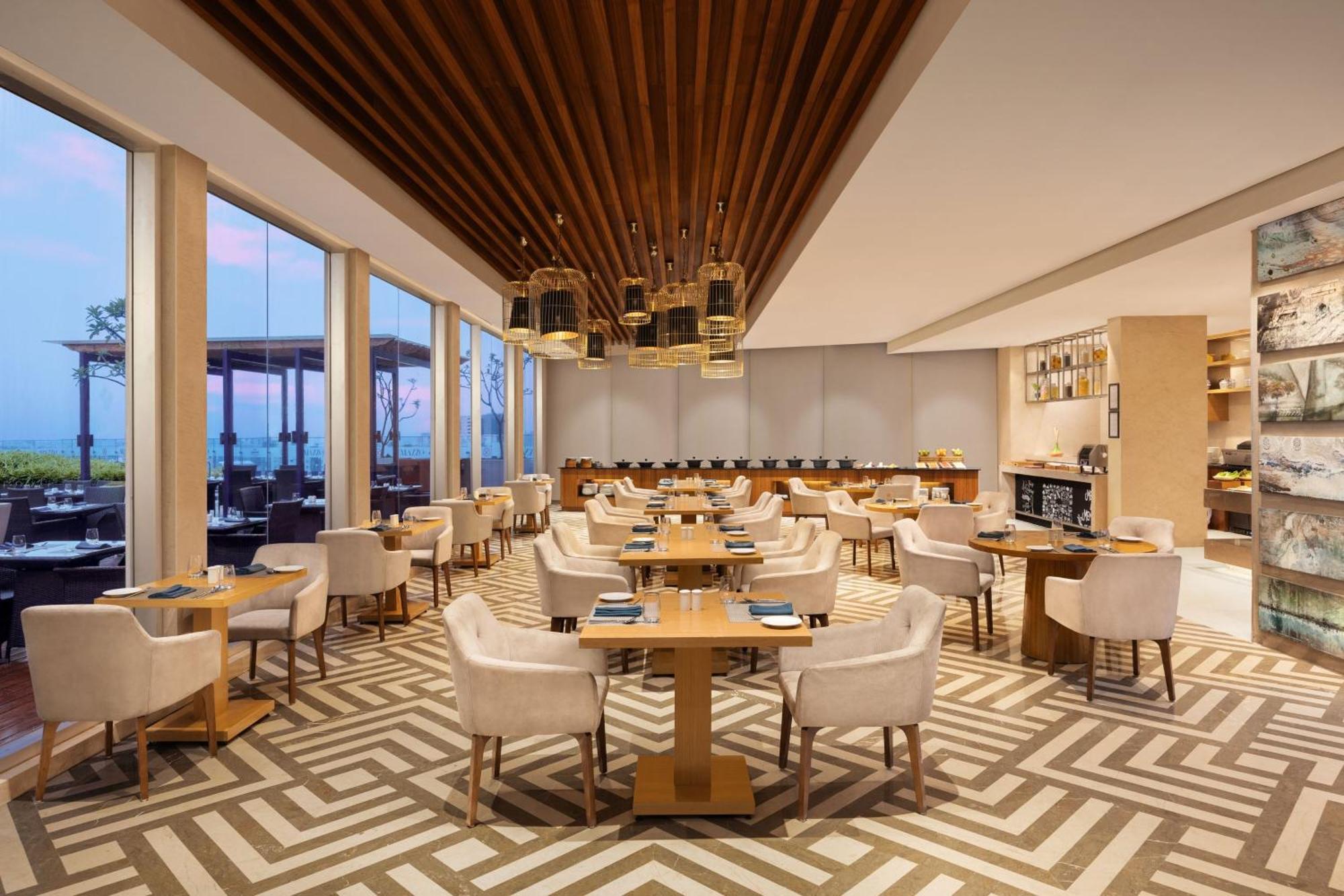 Marriott Executive Hotel 5*